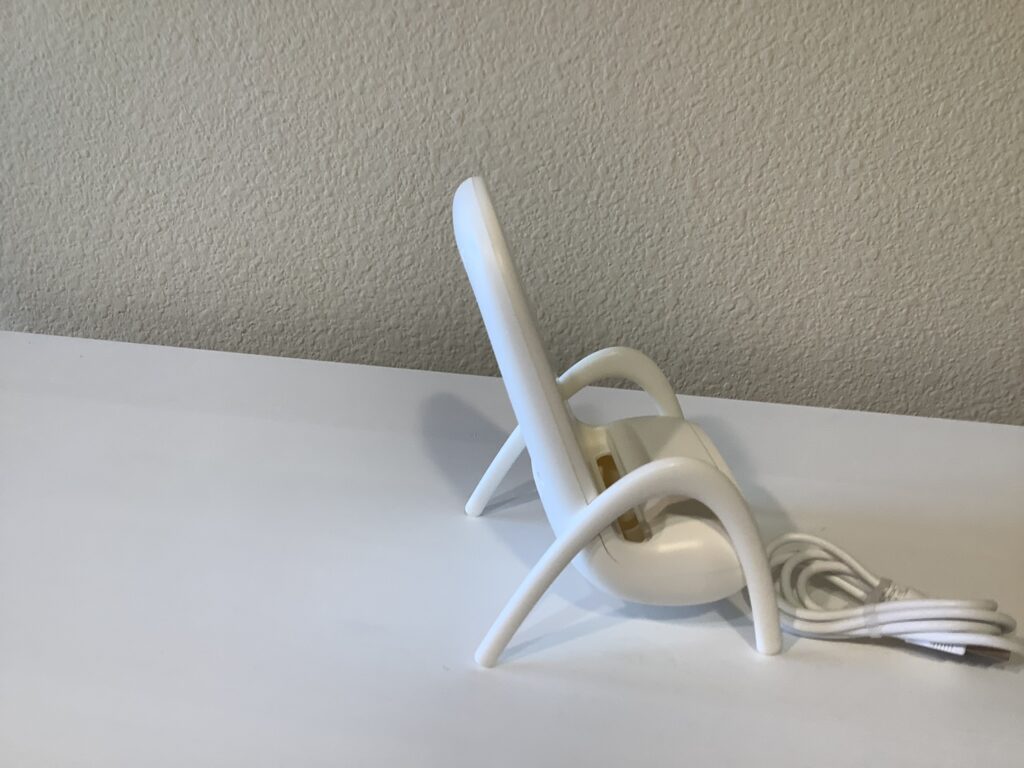 Mini Charger for iPhone and android. That can also decorate you bedroom.