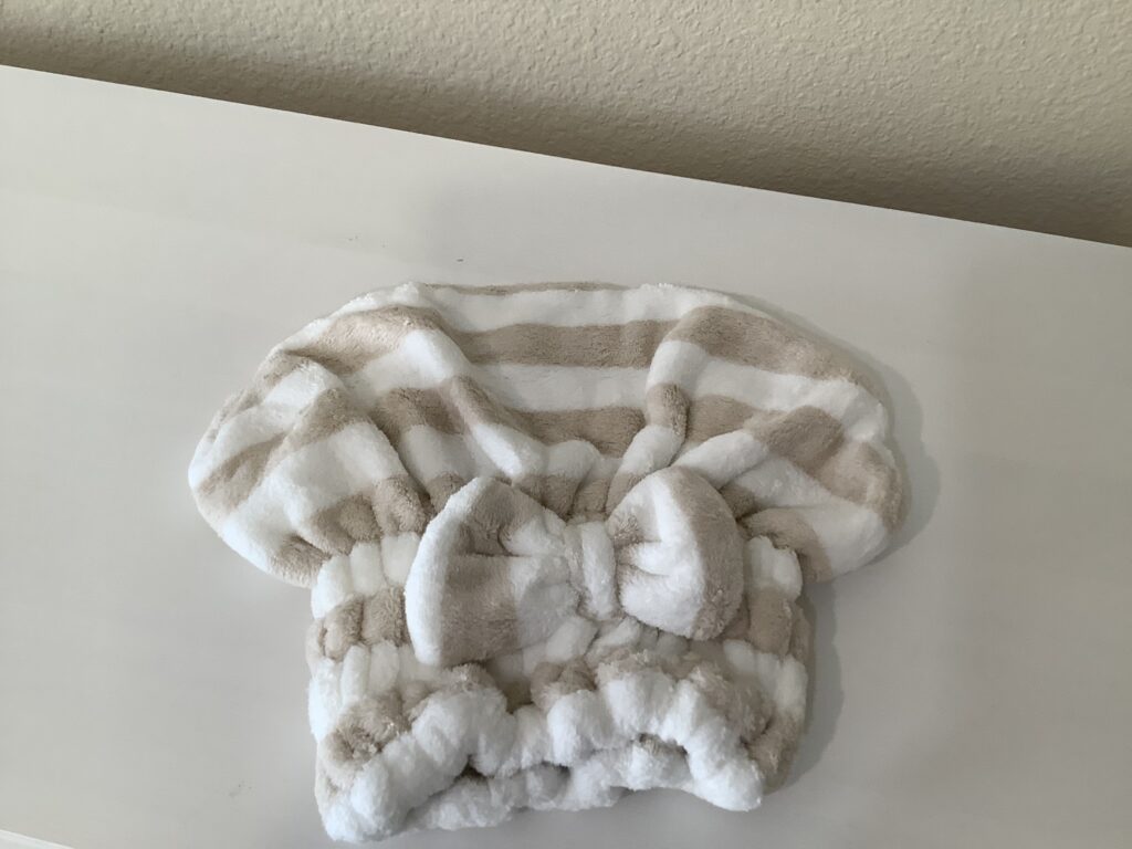Head wrap with bow-knot